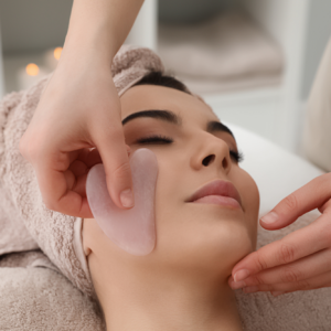 Masaje facial Gua sha